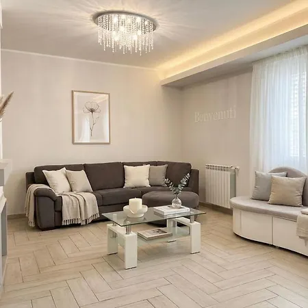 Ares House Feriehus Reggio di Calabria