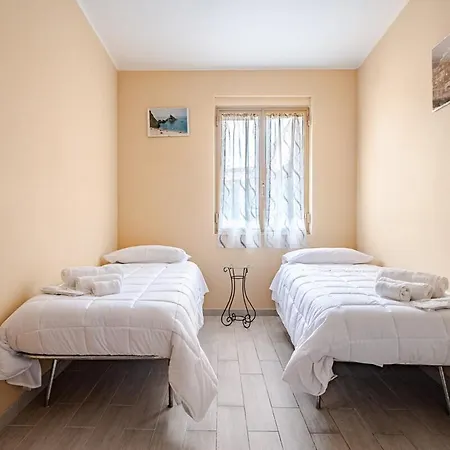 Ares House Feriehus Reggio di Calabria